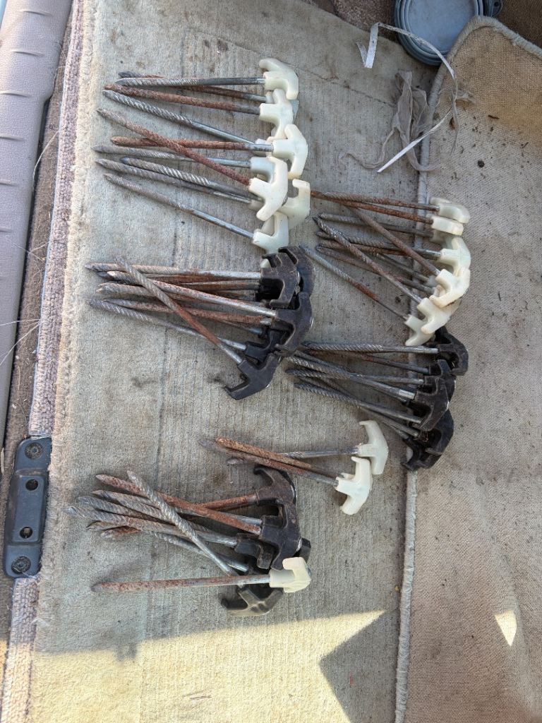 8inch heavy tent pegs