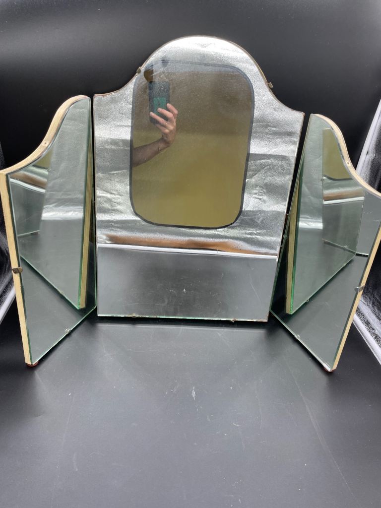 image for Standing mirror 