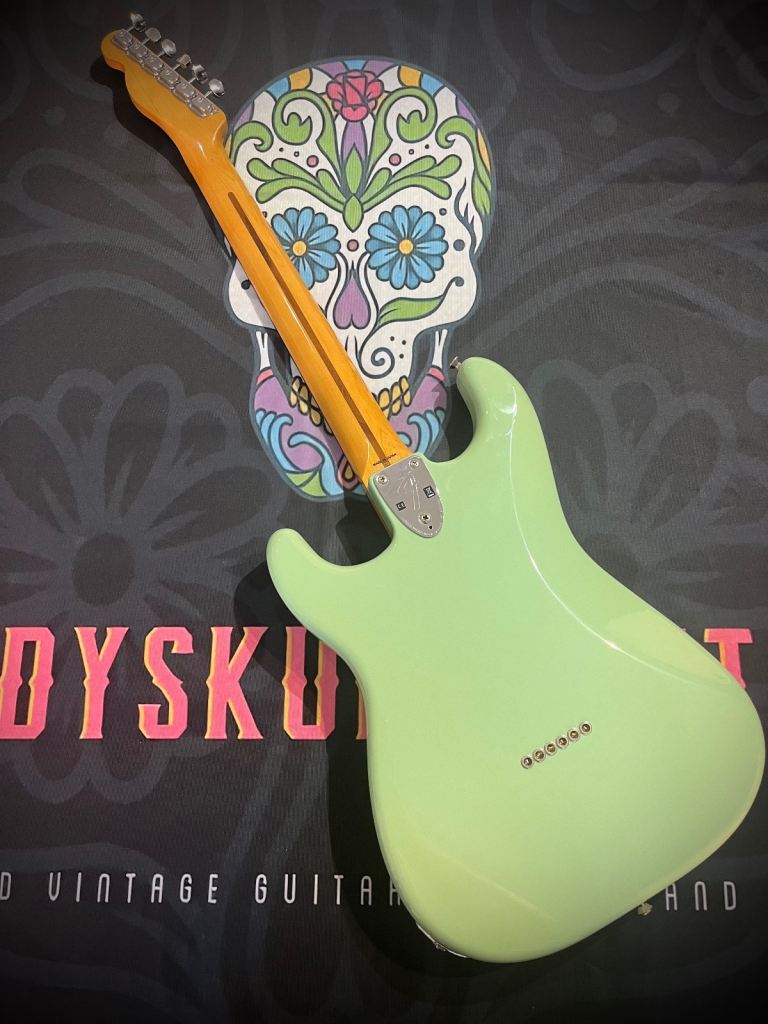 Fender Pawnshop 72 thinline Strat