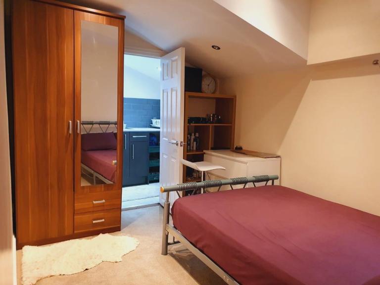 Newly refurbished Double Room - private kitchen
