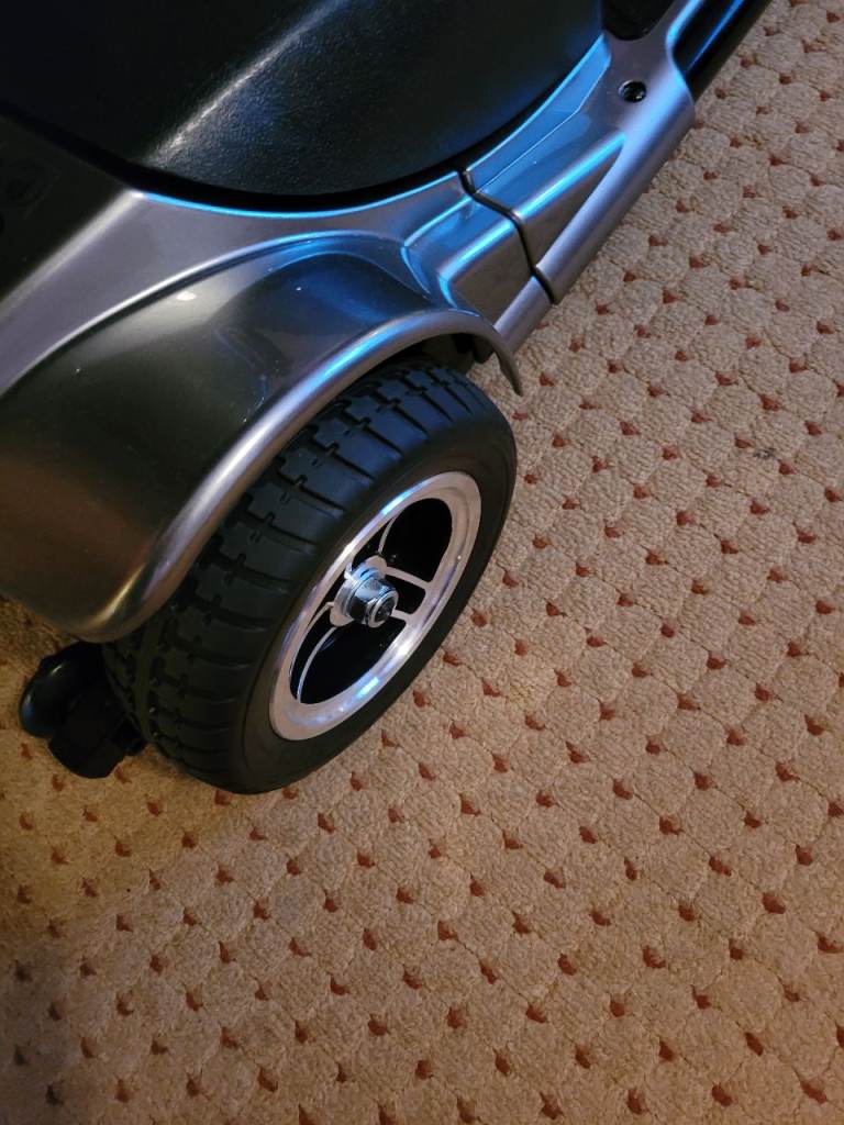 Careco Frontier scooter 