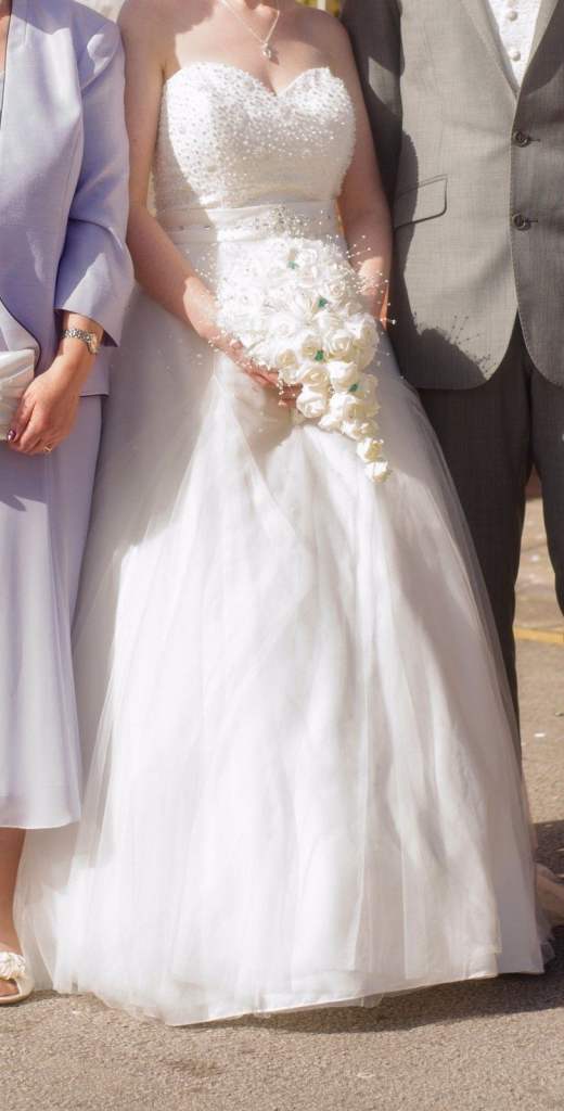 Wedding Dress Ivory approx Size UK 10
