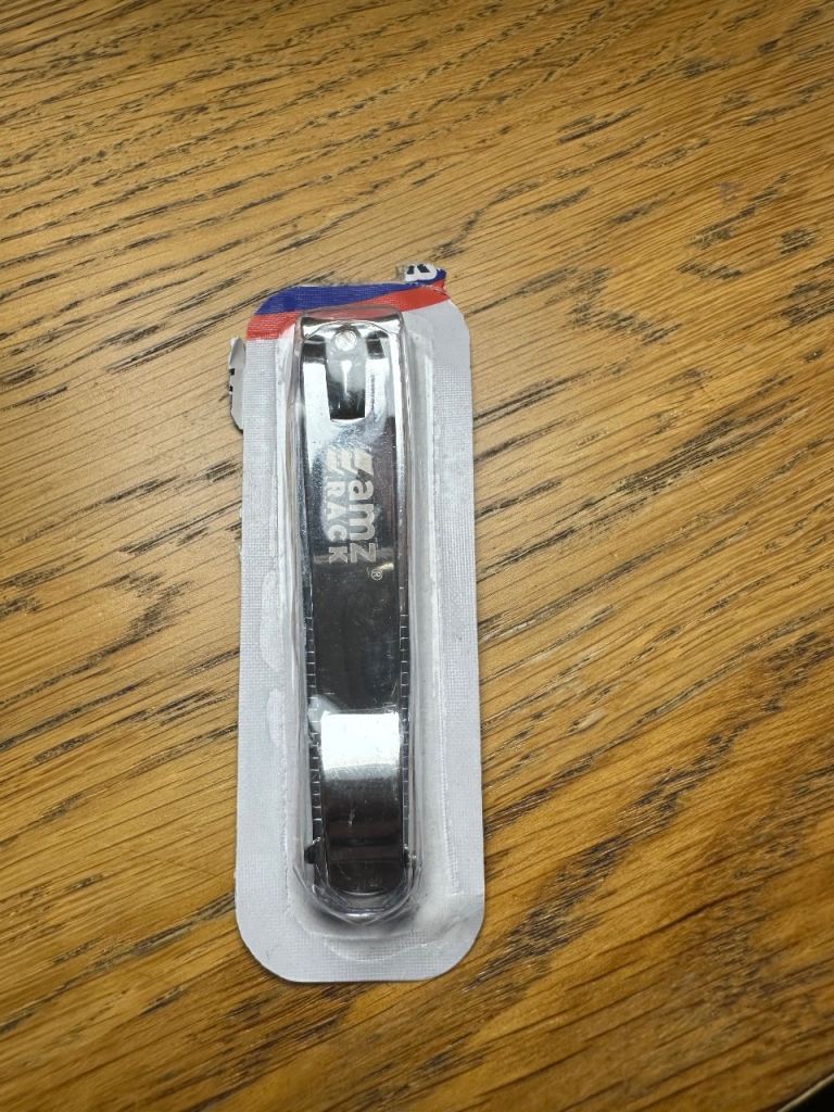 Brand new Nail cutting machine 