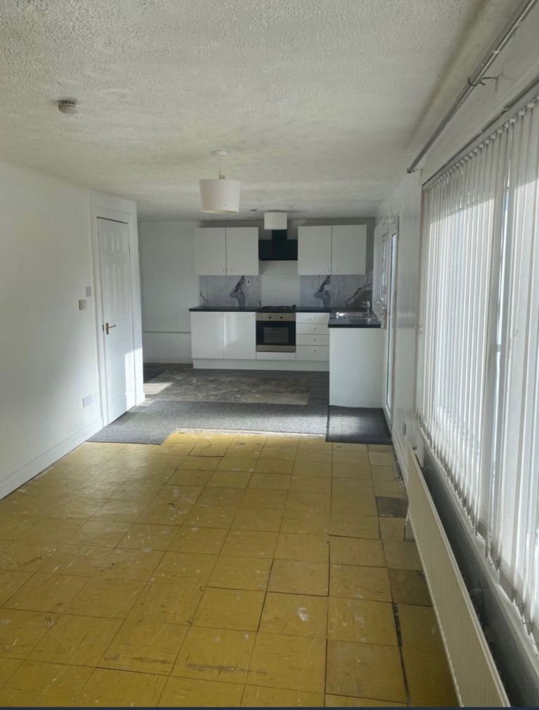 3 bed House for rent in Cumbernauld Stonylee Road