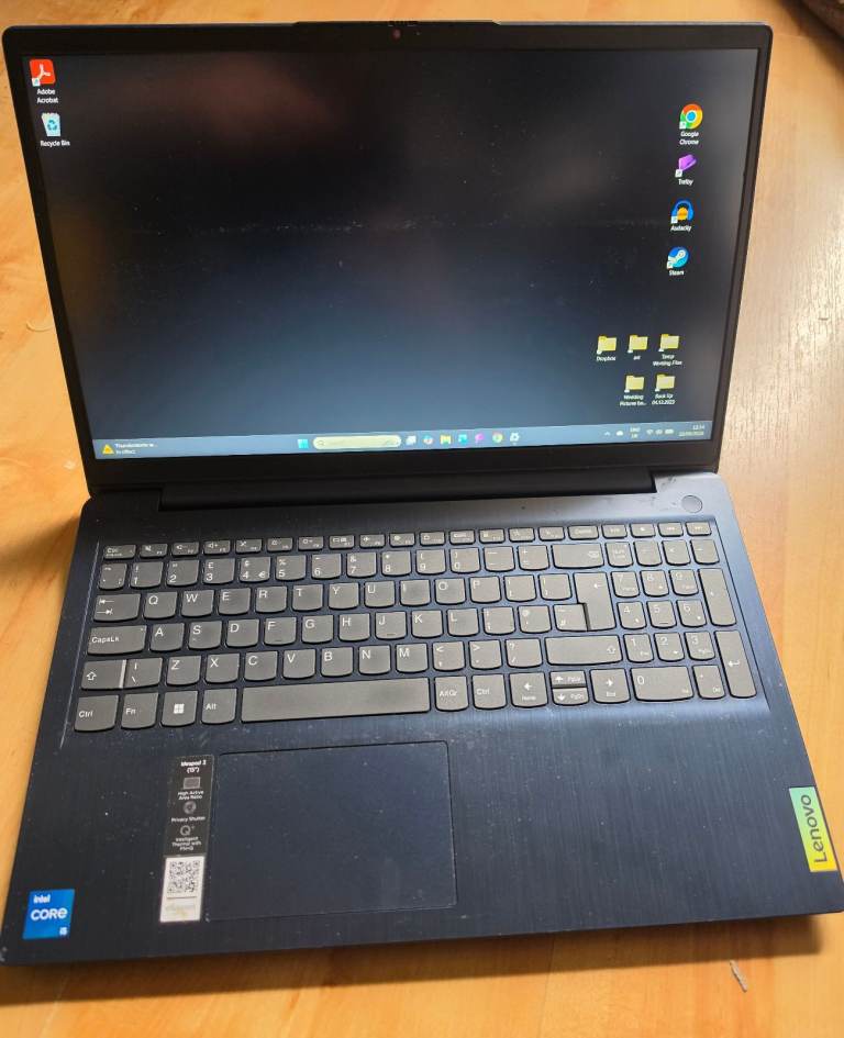 Lenovo Ideapad 8Gb RAM / 256Gb SSD