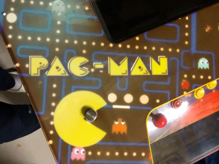 Retro Table Arcade 
