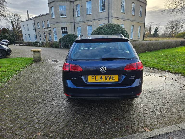 Volkswagen golf 1.6tdi bluemotion technology economy model estate £20 ayear tax FSH