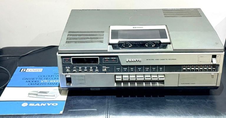 Sanyo VTC-9300PN Betacord Colour Video Cassette Recorder Vintage Fully Working
