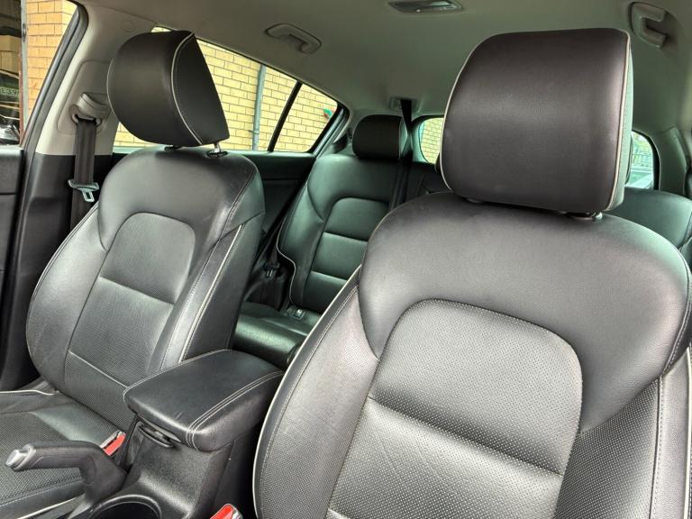 ** GREAT SPEC ** 2016 Kia Sportage 1.7 CRDi ISG 3 5 dr 2WD Estate ** £35 TAX **