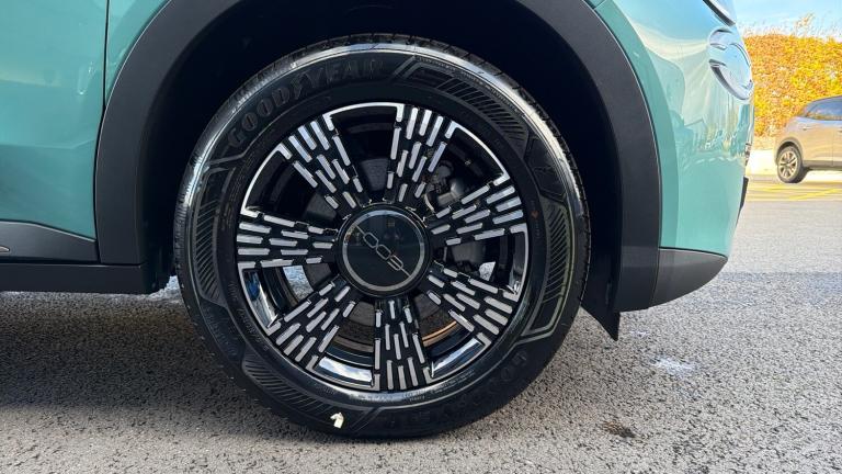 2025 Fiat 600 1.2 MHEV SUV 5dr Petrol Hybrid e-DCT Euro 6 (s/s) (100 ps) SUV Hybrid Automatic