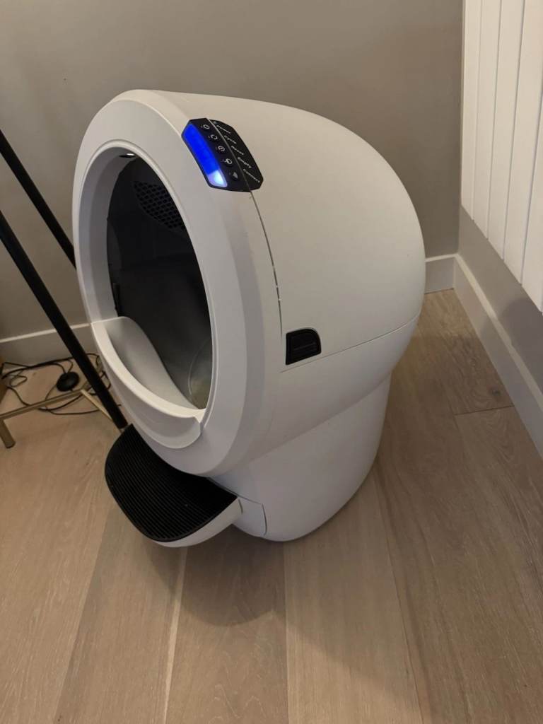 Cat Litter Robot 4