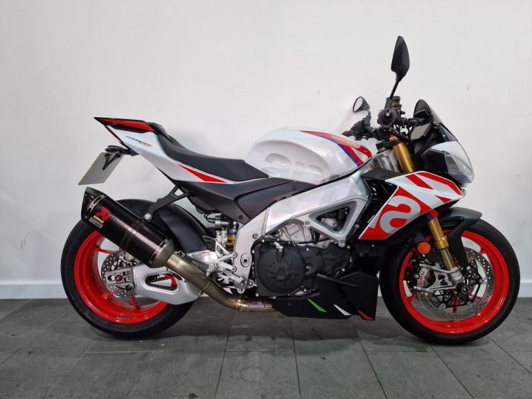 2024 Aprilia Tuono V4 1100 Factory, 915 Miles, Akrapovic Exhaust, Immaculate 