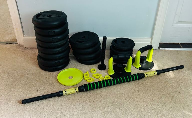 Weight Plates and Kettlebell Set – Good Condition