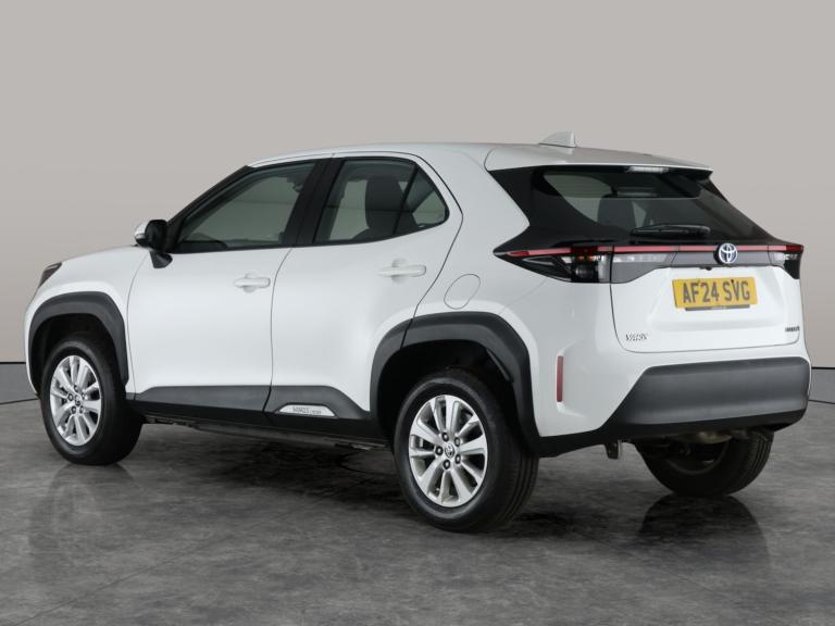 2024 Toyota Yaris Cross 1.5 VVT-h Icon SUV 5dr Petrol Hybrid E-CVT Euro 6 (s/s) (116 ps) - LANE T...