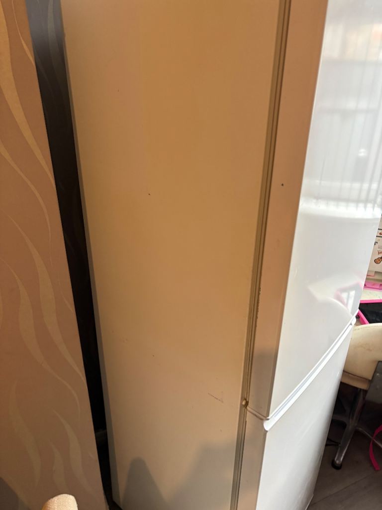 Fridge freezer