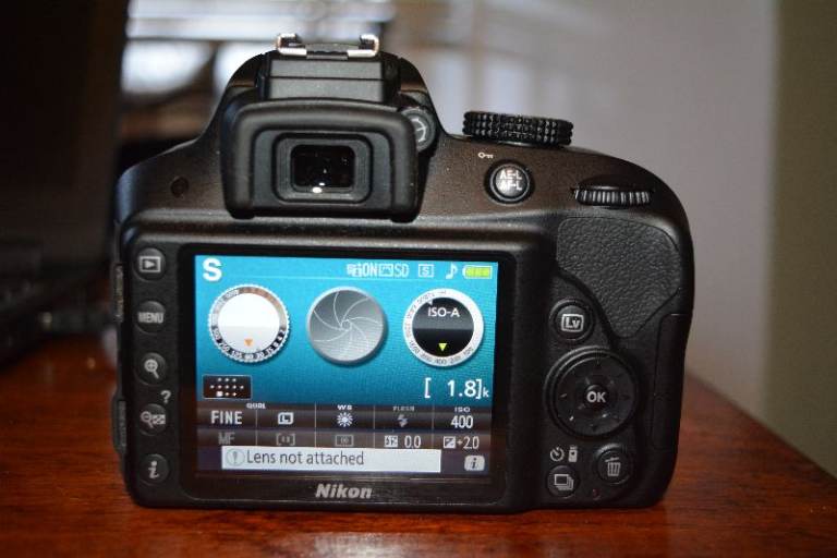 [ MINT ] Nikon D3300 24.2MP Camera.(Low Shutter Count)