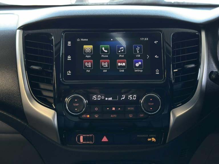 MITSUBISHI L200 2.4 DI-D DC Challenger White Auto Diesel 2020+NO VAT+1 OWNER!