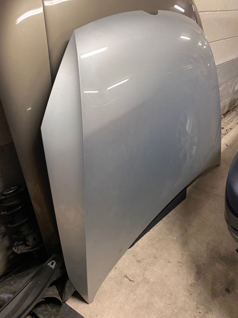 VW GOLF GTD GTI R  GTI GTD R TSI BONNET MK7.5 Mk7 complete in LA7W paint code 