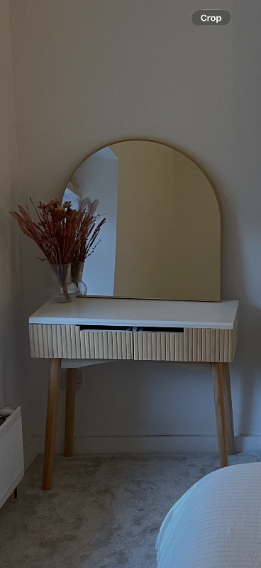 Dressing table with mirror 