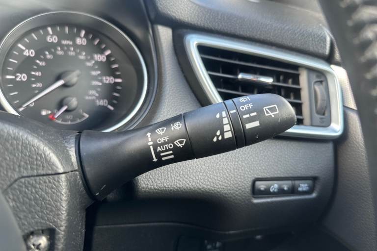  Nissan Qashqai 1.5 Dci N Connecta Suv 5dr Diesel Manual Euro 6 s/s 115 Ps