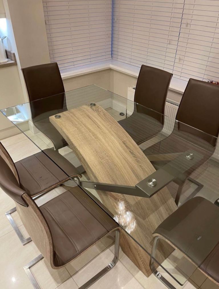 Glass dining table & 6 chairs 