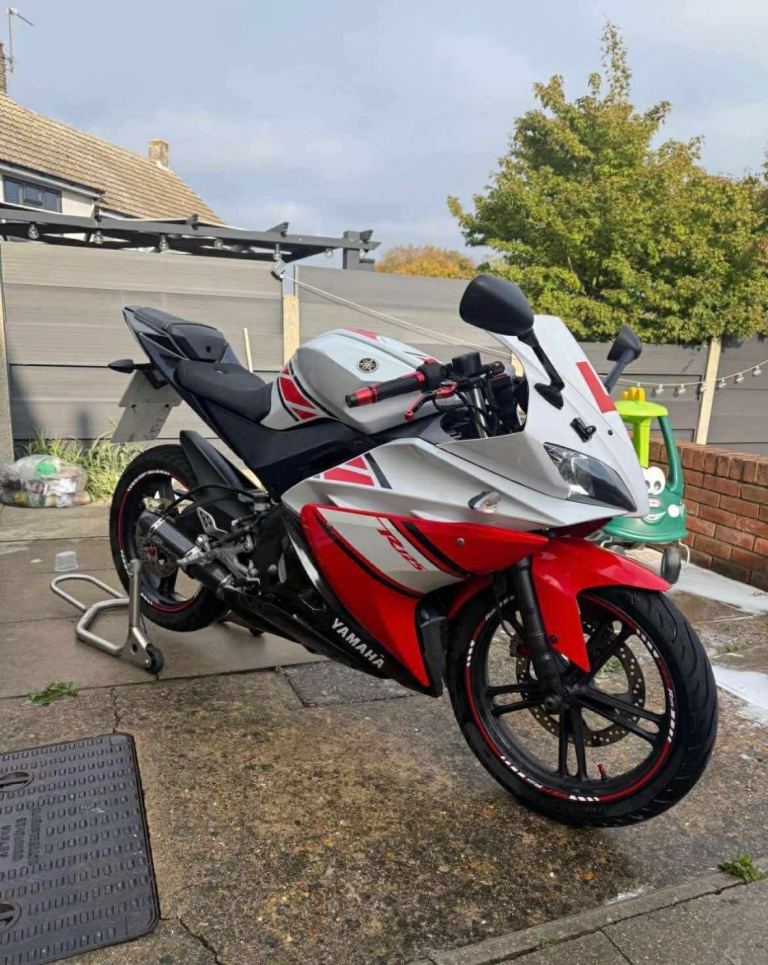 image for Yamaha, YZF r125 ,50th anniversary swap for a 2 stroke 