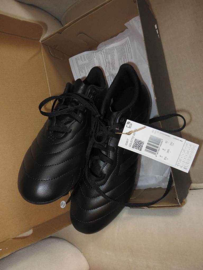 New size 8 adults size football boots in a box Adidas make (bank transfer please) 