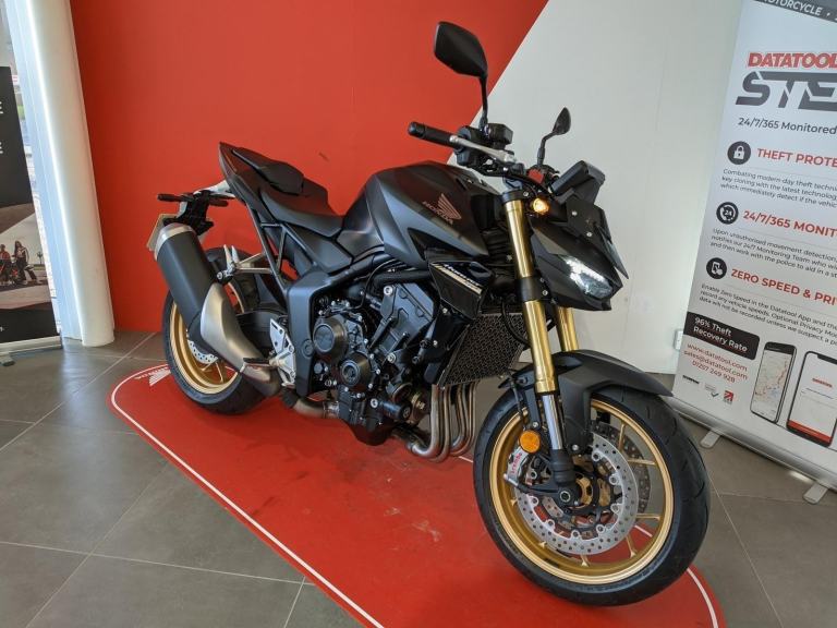 2025 HONDA CB1000 HORNET SP BLACK MATTE METALLIC GOLD WHEELS OHLINS Q/S BREMBOS