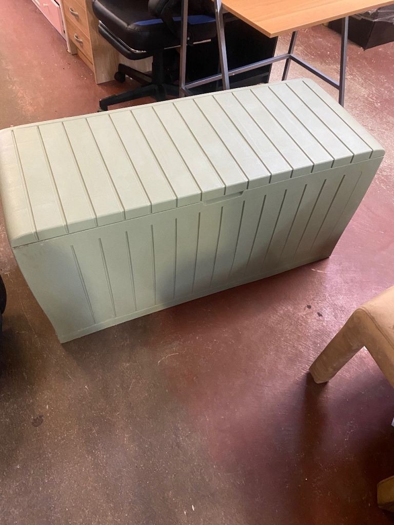 Keter Marvel+ 270L Garden Storage Box - Saga