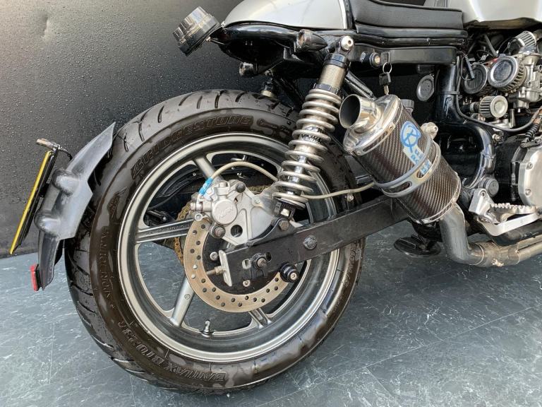 HONDA CB750 CAFE RACER PROJECT BIKE HPI CLEAR