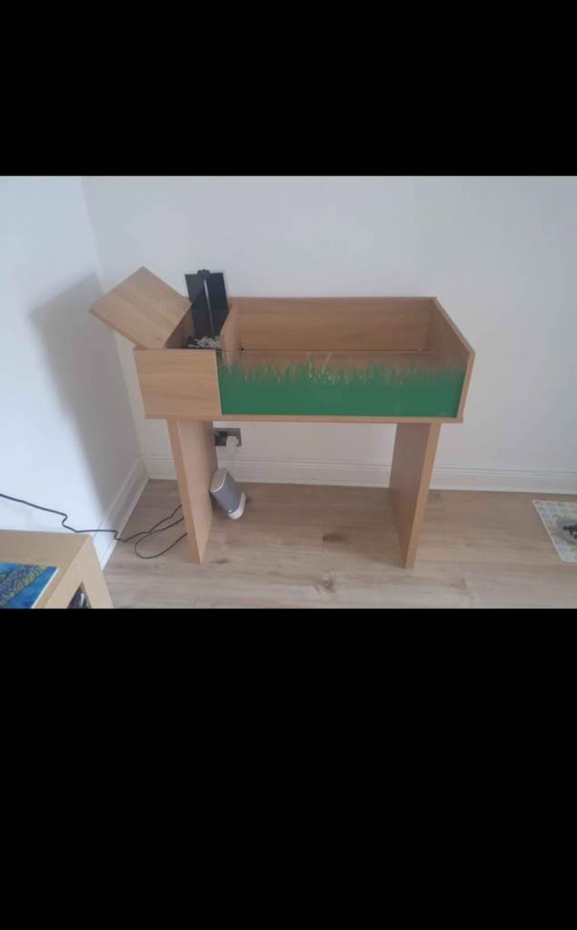 Tortoise Table with Stand and Heating Mat