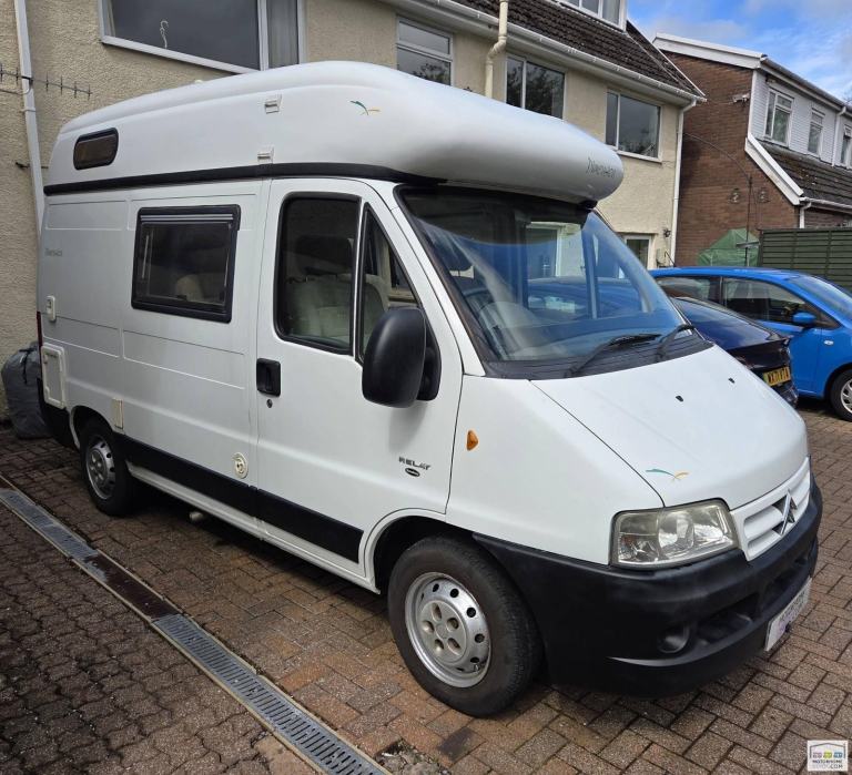 2004 ROMAHOME DIMENSION  2-BERTH - 4-BELT - FSH - SOLAR - VERY CLEAN 