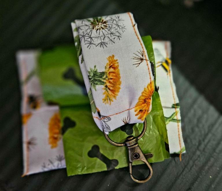 Dog Bag Carrier Clip on