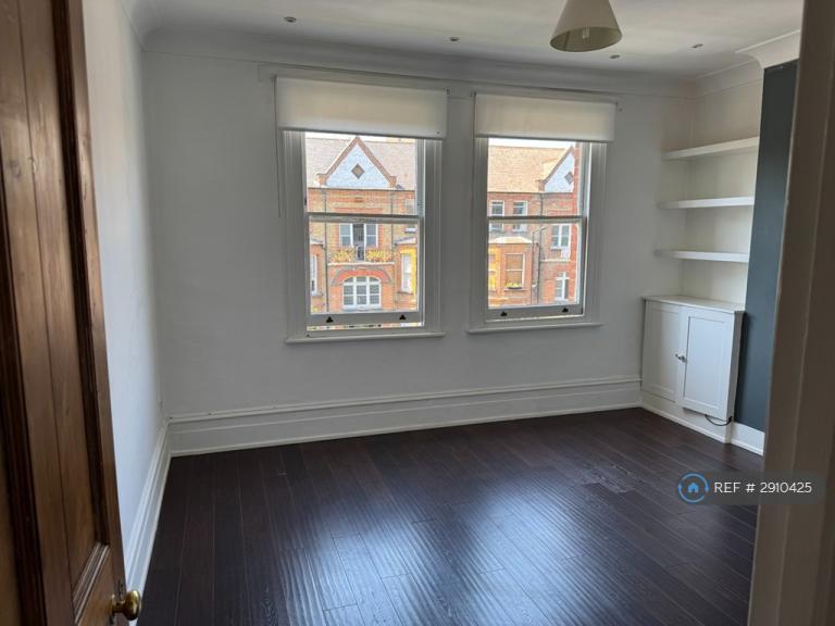2 bedroom house in Maida Vale, London, W9 (2 bed) (#2910425)