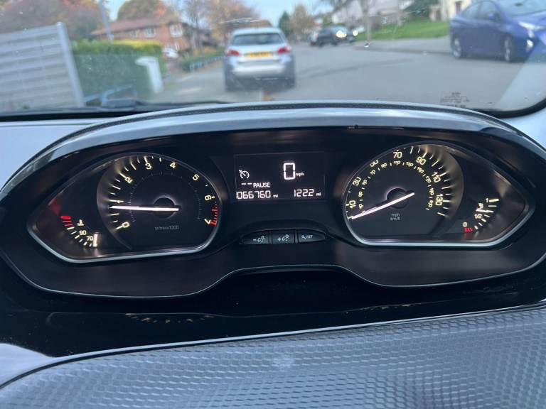 Peugeot 208 PURETECH WITH VERY LOW 66K MILES