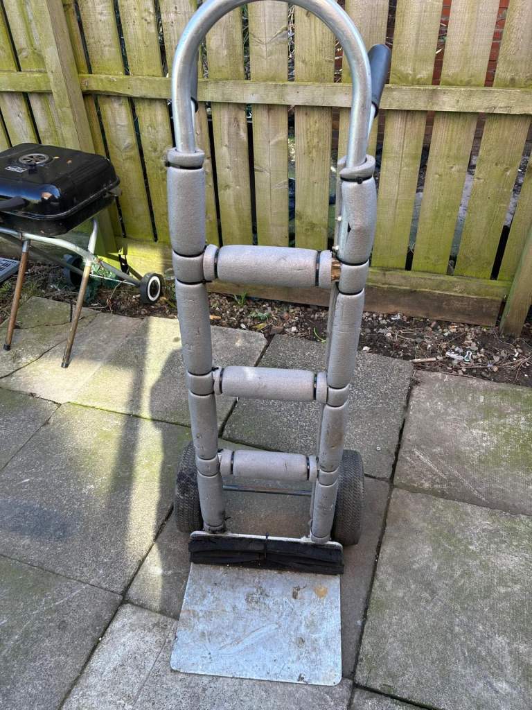 Sack barrow