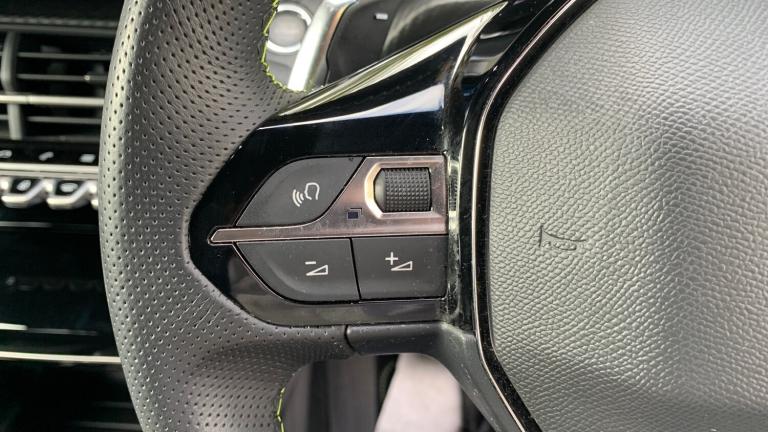 2023 Peugeot 208 1.2 PureTech 100 GT 5dr EAT8 Petrol Hatchback Hatchback Petrol Automatic