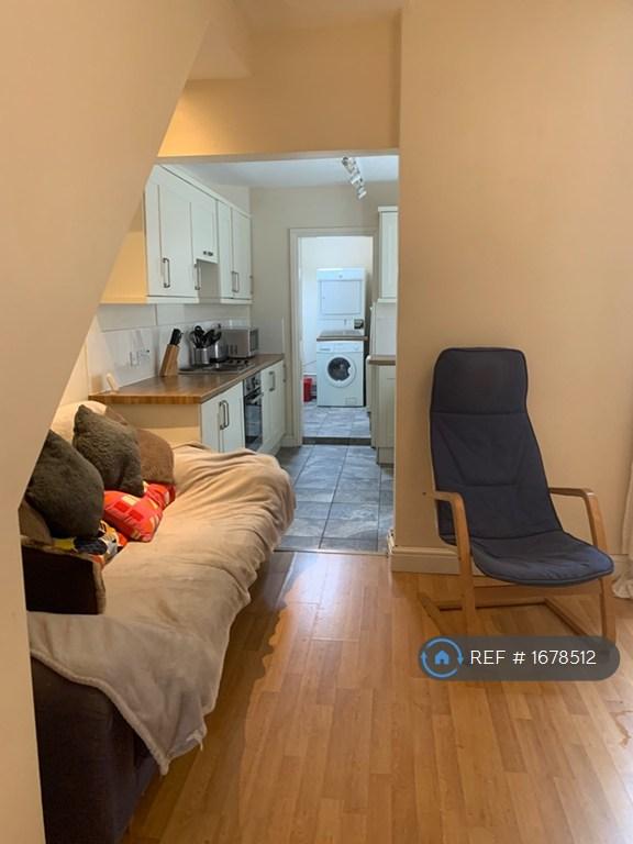 5 bedroom house in Dartmouth Avenue, Bath, BA2 (5 bed) (#1678512)