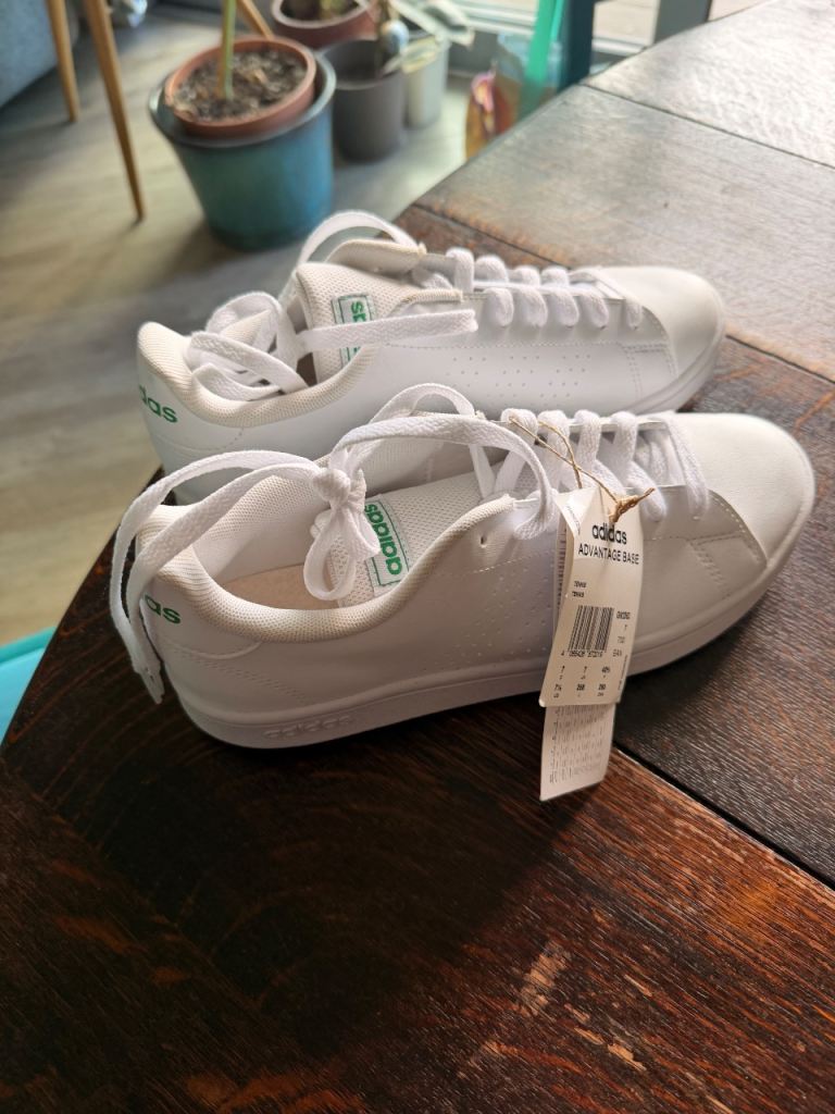 Adidas sneaker shoes trainer white