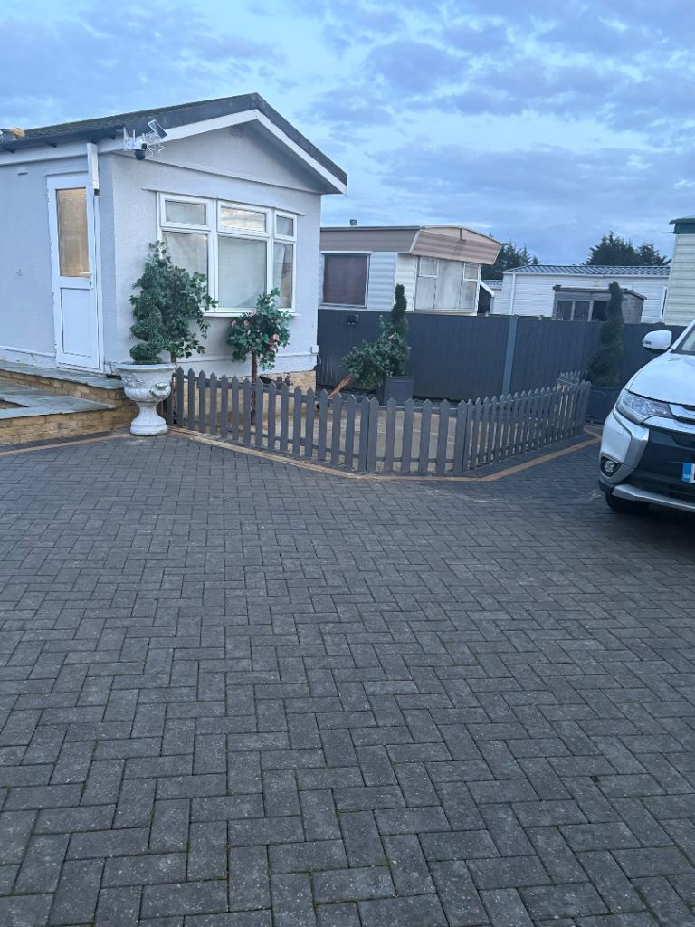 Caravan chalet to rent 