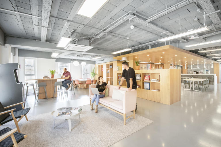 Bath - BA11RG \ Upgrade to a Larger Office for Up to 15 Desks