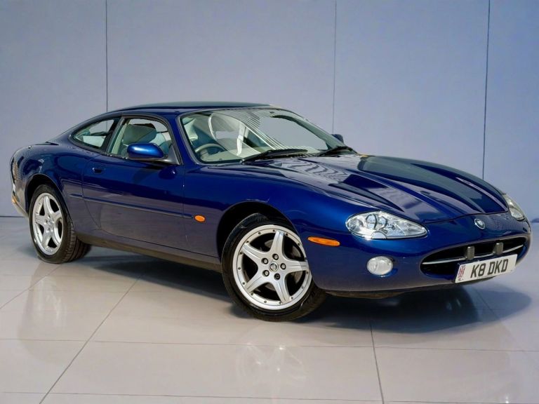 2001 Jaguar XK8 4.0 2dr Auto + Original + History + 115k SALOON Petrol Automatic