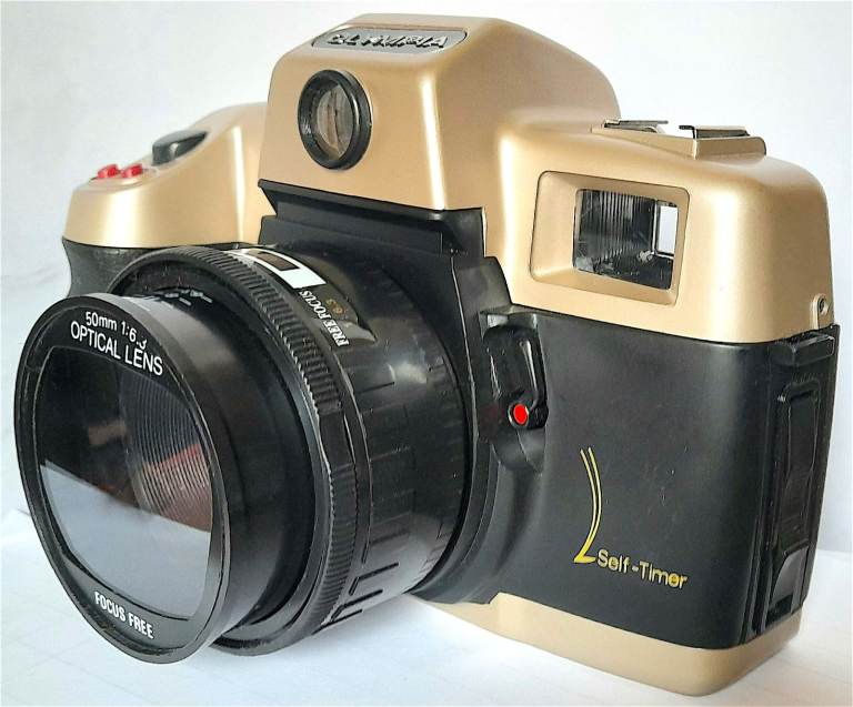 OLYMPIA GOLD 35 mm CAMERA SET - ZOOM, FLASH, STRAP and CASE