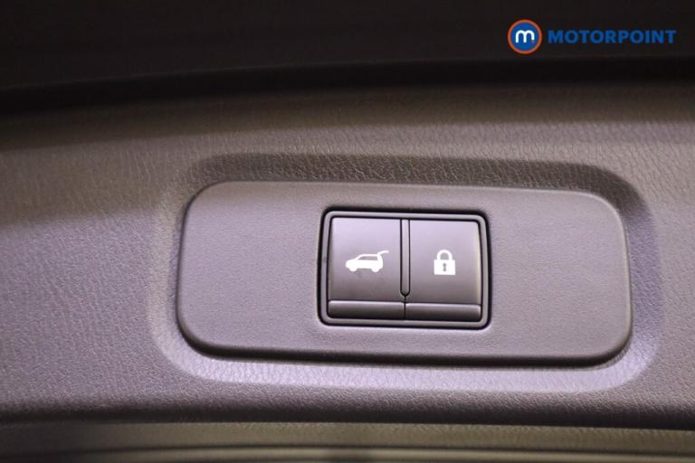 2022 Nissan Qashqai 1.3 DiG-T MH 158 Tekna 5dr Xtronic SUV Petrol Automatic