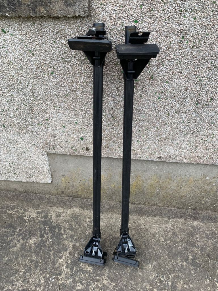 VW Golf Mark 4 roof bars (roof rack)