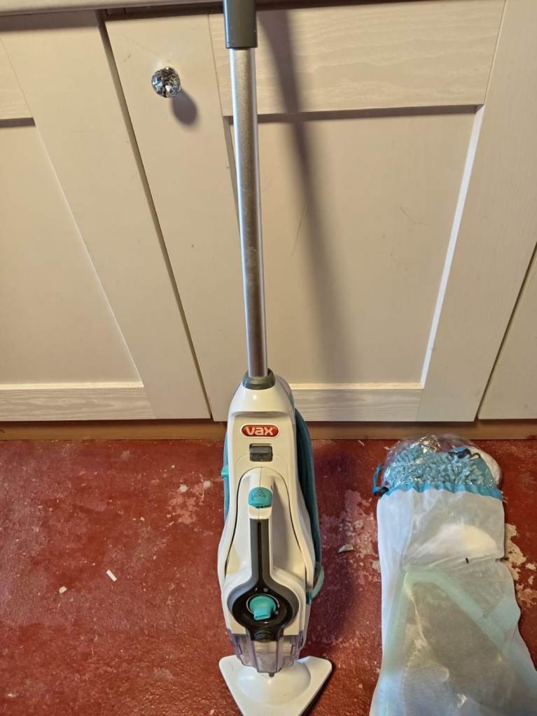 VAX FLOOR STEAMER 