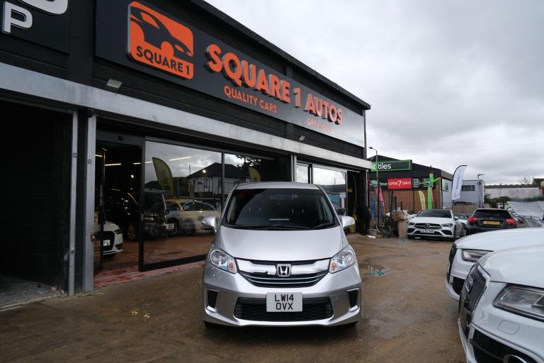 2025 Honda Freed Hybrid - 1 Owner HYBRID ELECTRIC Automatic