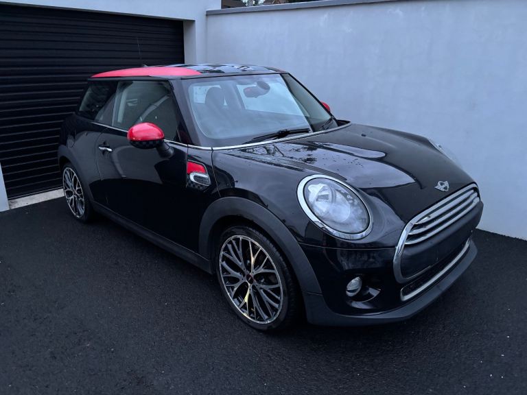 2014 Mini One * Extras* Eye catching car