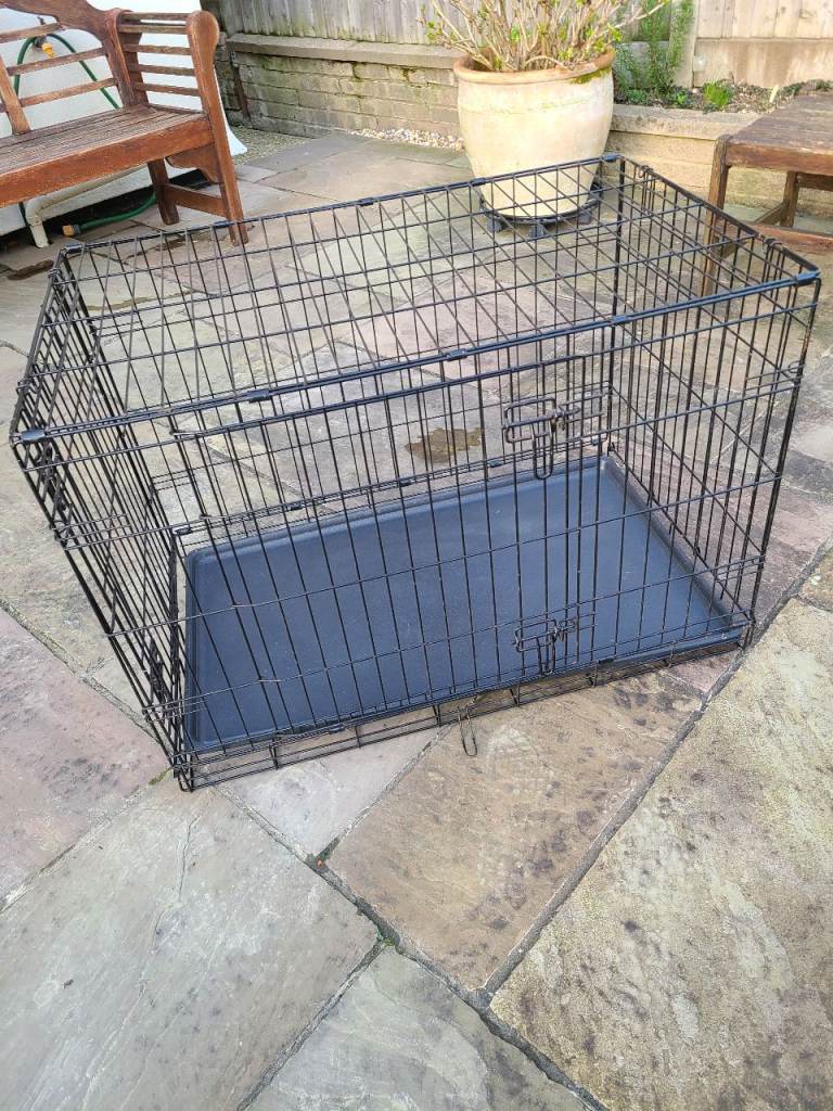 Medium dog crate