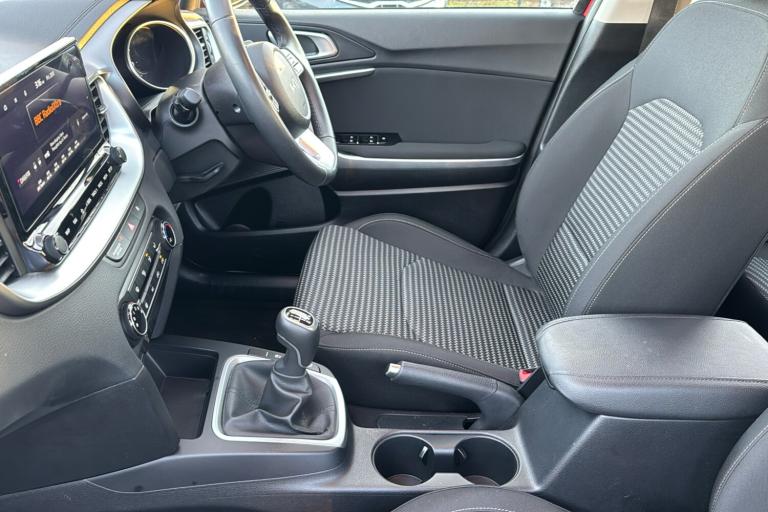  Kia Ceed Sportswagon 1.5 T Gdi 2 Sportswagon 5dr Petrol Manual Euro 6 s/s 138